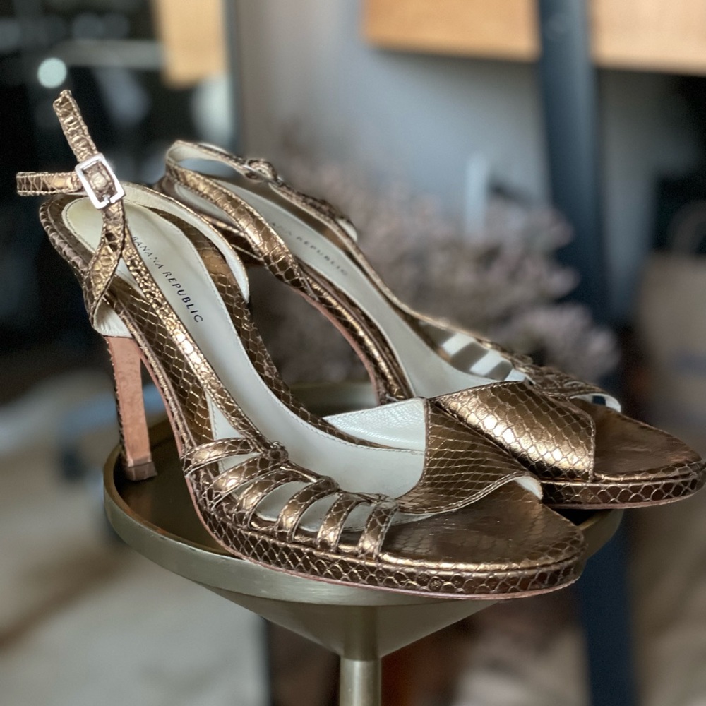 Vintage Banana Republic high heel sandals